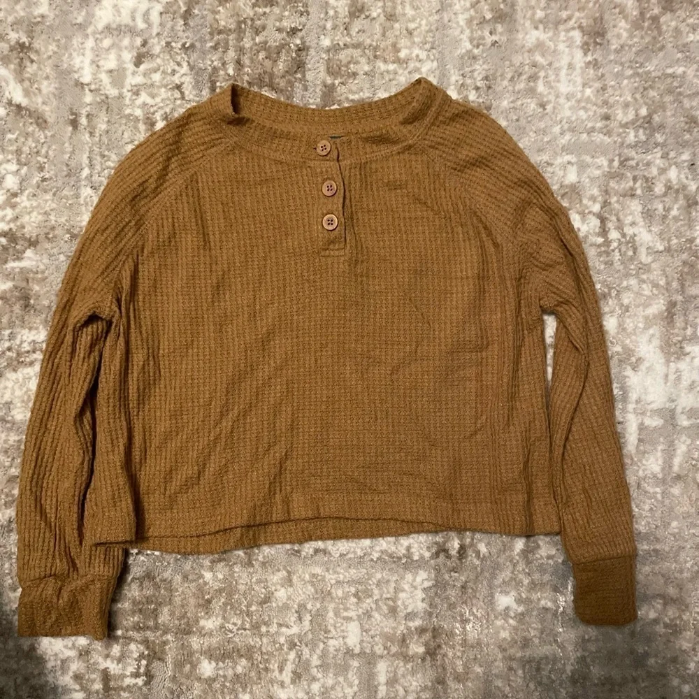 Old Navy Kids Long Sleeve Waffle Knit Tee Oversized fit - Tan size S 6/7